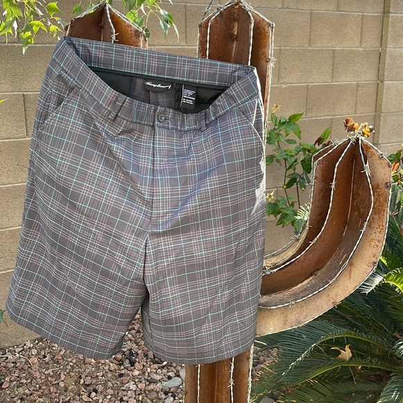 Tommy Armour Golf Shorts Size 34 - Picture 3 of 4